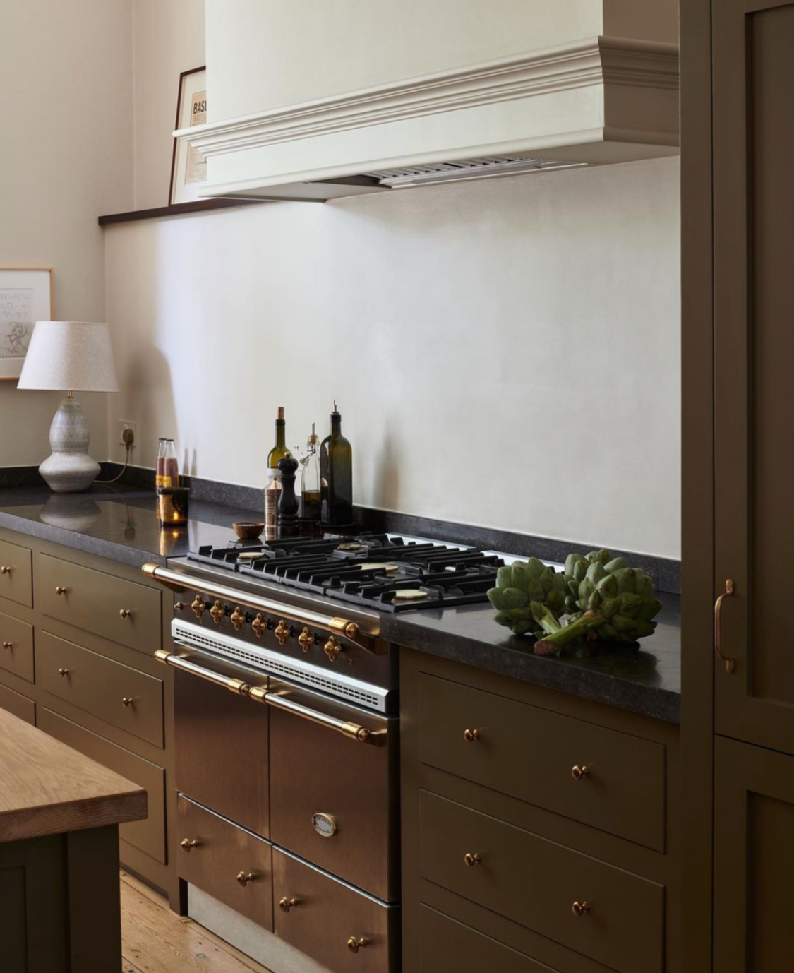 DeVOL Kitchen Inspiration Regents Park Photo (c) deVOL